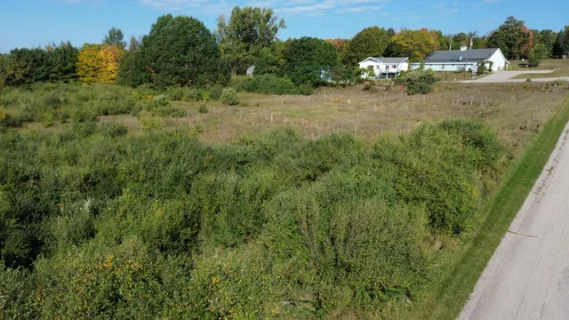 $200,000 | 6 Fox Lane, Benzonia, MI 49616