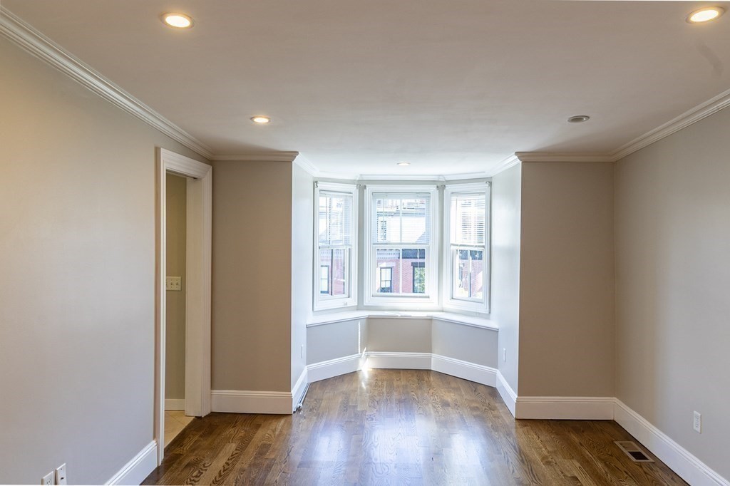 42 Rutland Square, Unit 3 Boston, MA 02118 - Photo 12 of 27