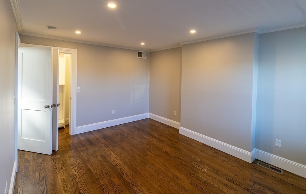 42 Rutland Square, Unit 3 Boston, MA 02118 - Photo 16 of 27