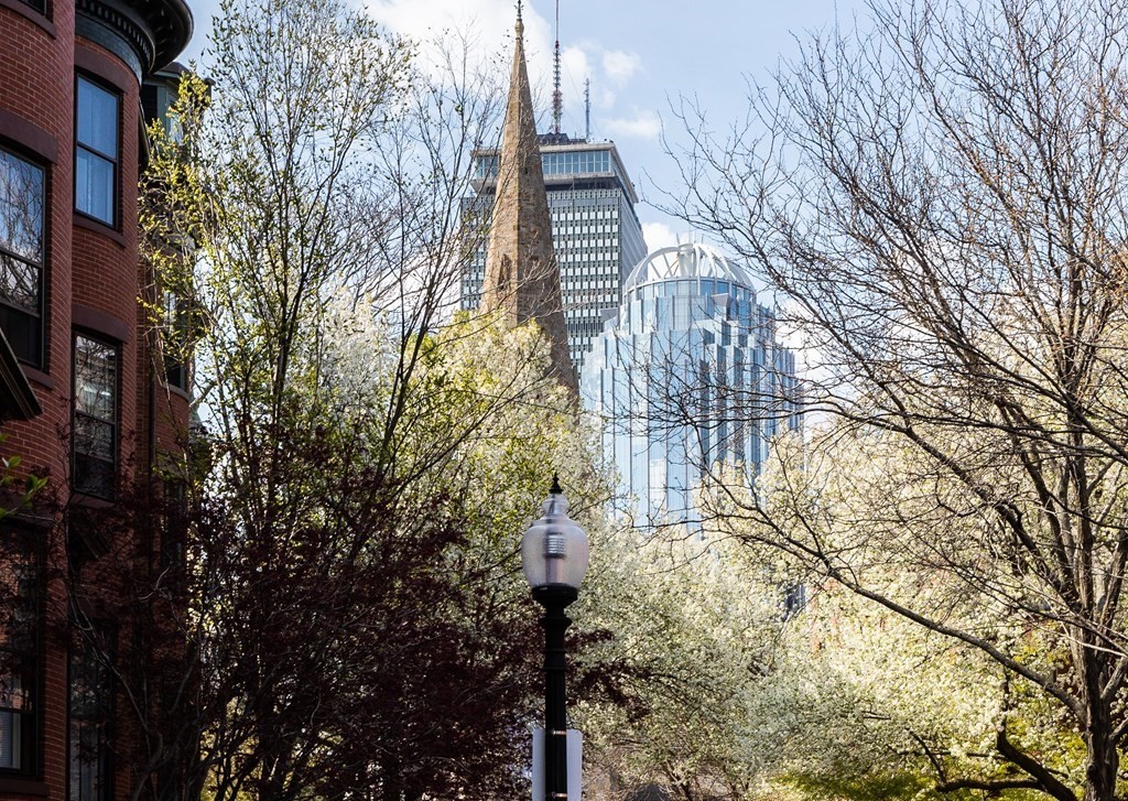 42 Rutland Square, Unit 3 Boston, MA 02118 - Photo 3 of 27