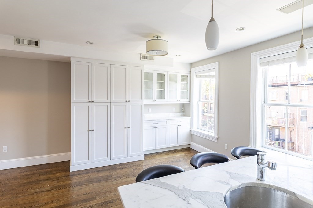 42 Rutland Square, Unit 3 Boston, MA 02118 - Photo 8 of 27