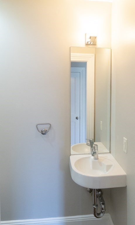 42 Rutland Square, Unit 3 Boston, MA 02118 - Photo 10 of 27