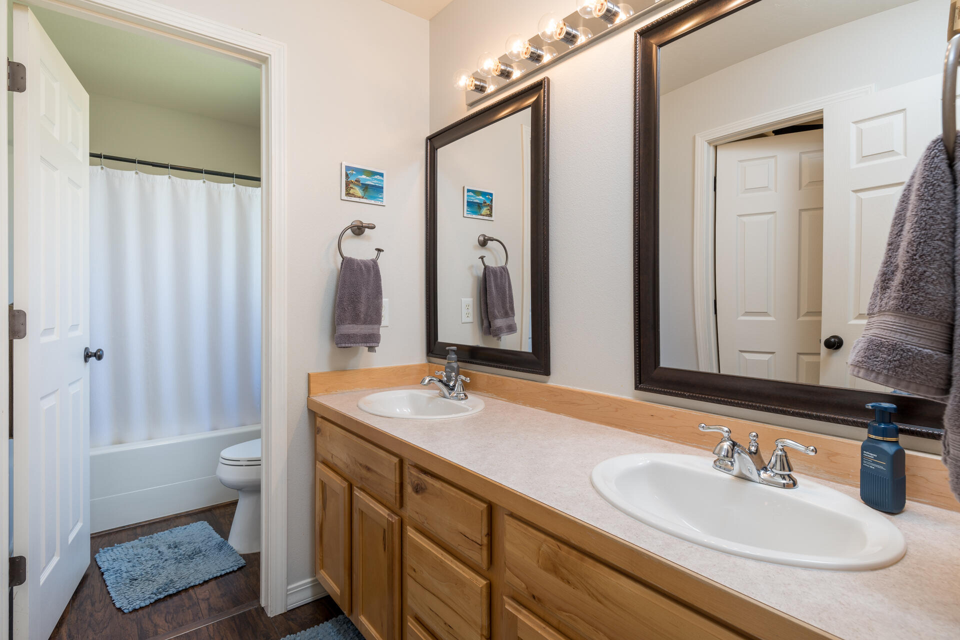 201 9th Street Bellevue, ID 83313 - Photo 10 of 21 Primary Bathroom