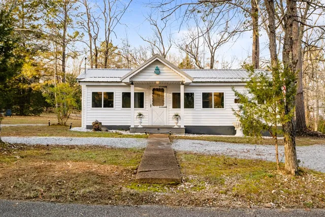 $289,000 | 62 Foster Drive, Camden, TN 38320