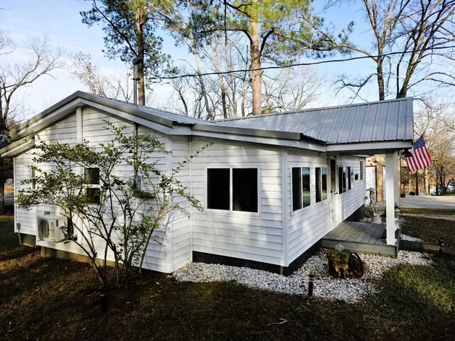 $289,000 | 62 Foster Drive, Camden, TN 38320