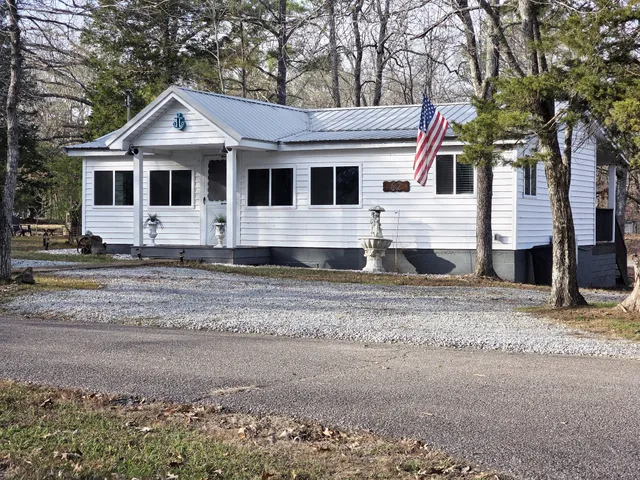 $289,000 | 62 Foster Drive, Camden, TN 38320