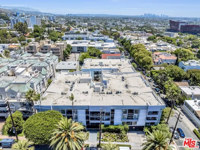 $895,000 | 906 North Doheny Drive, Unit 311, West Hollywood, CA 90069