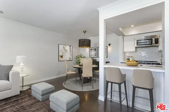 $895,000 | 906 North Doheny Drive, Unit 311, West Hollywood, CA 90069