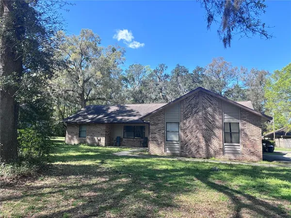$2,300 | 420 Northeast 52nd Court, Ocala, FL 34470