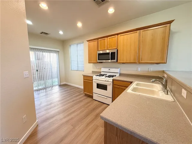 $1,850 | 4074 Sparrow Rock Street, Las Vegas, NV 89129