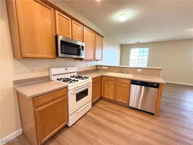 $1,850 | 4074 Sparrow Rock Street, Las Vegas, NV 89129