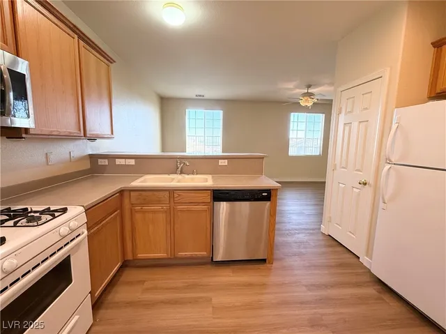 $1,850 | 4074 Sparrow Rock Street, Las Vegas, NV 89129