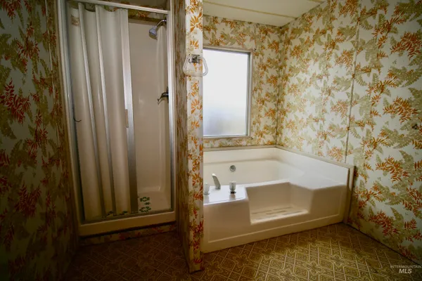 $173,000 | 500 Somerville Street, Jordan Valley, OR 97910