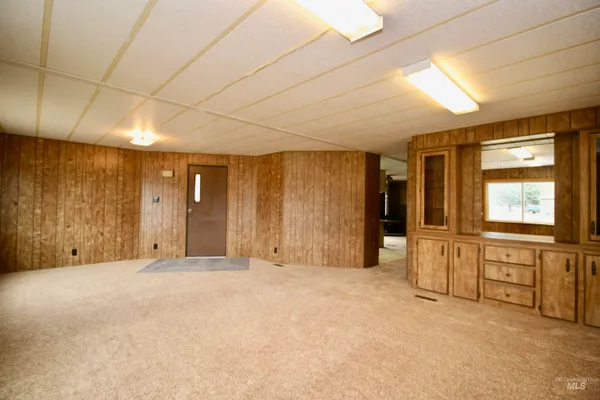 $173,000 | 500 Somerville Street, Jordan Valley, OR 97910