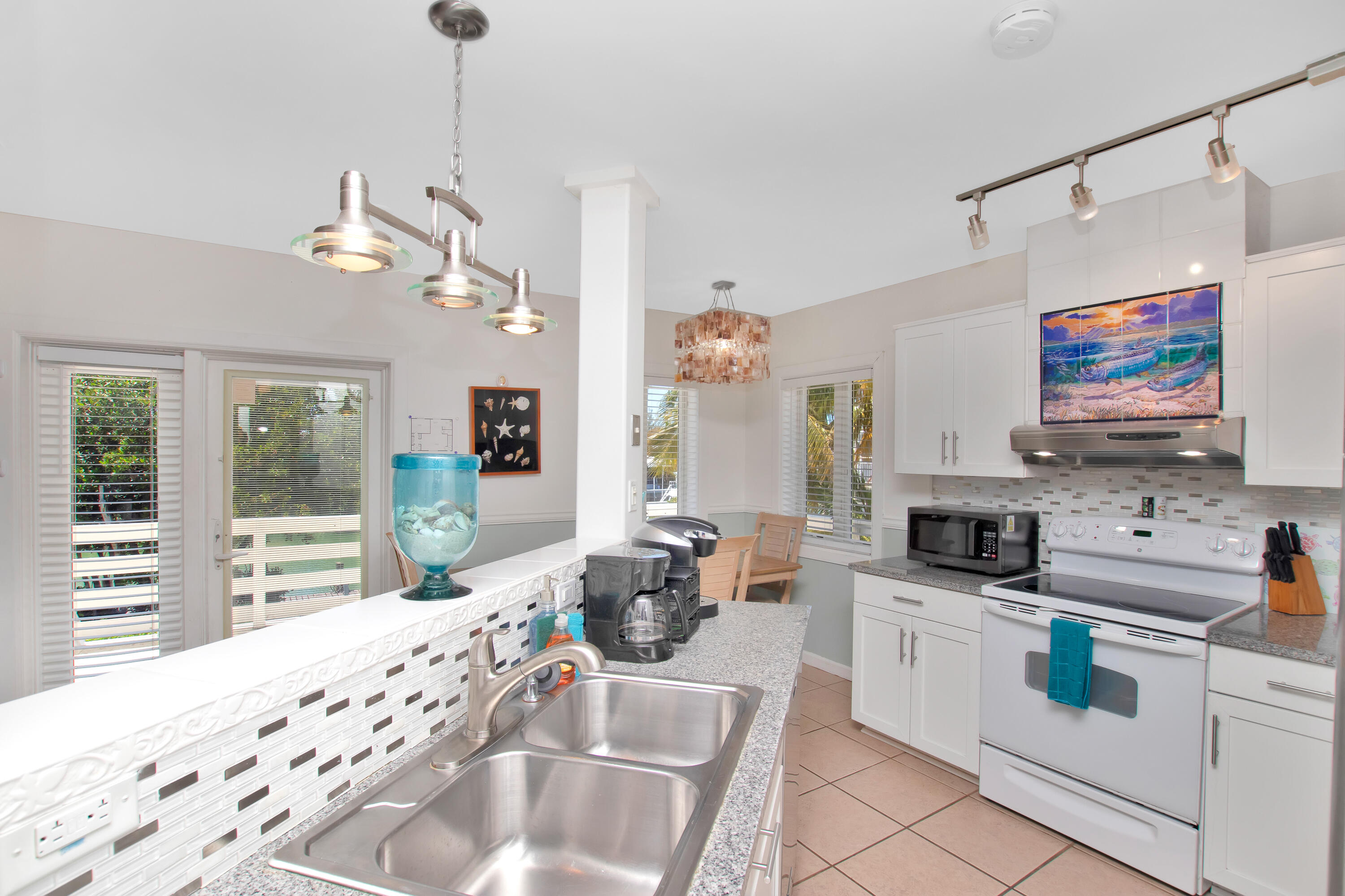 617 Sombrero Beach Road Marathon, FL 33050 - Photo 23 of 59 virtual-tour-309578-33