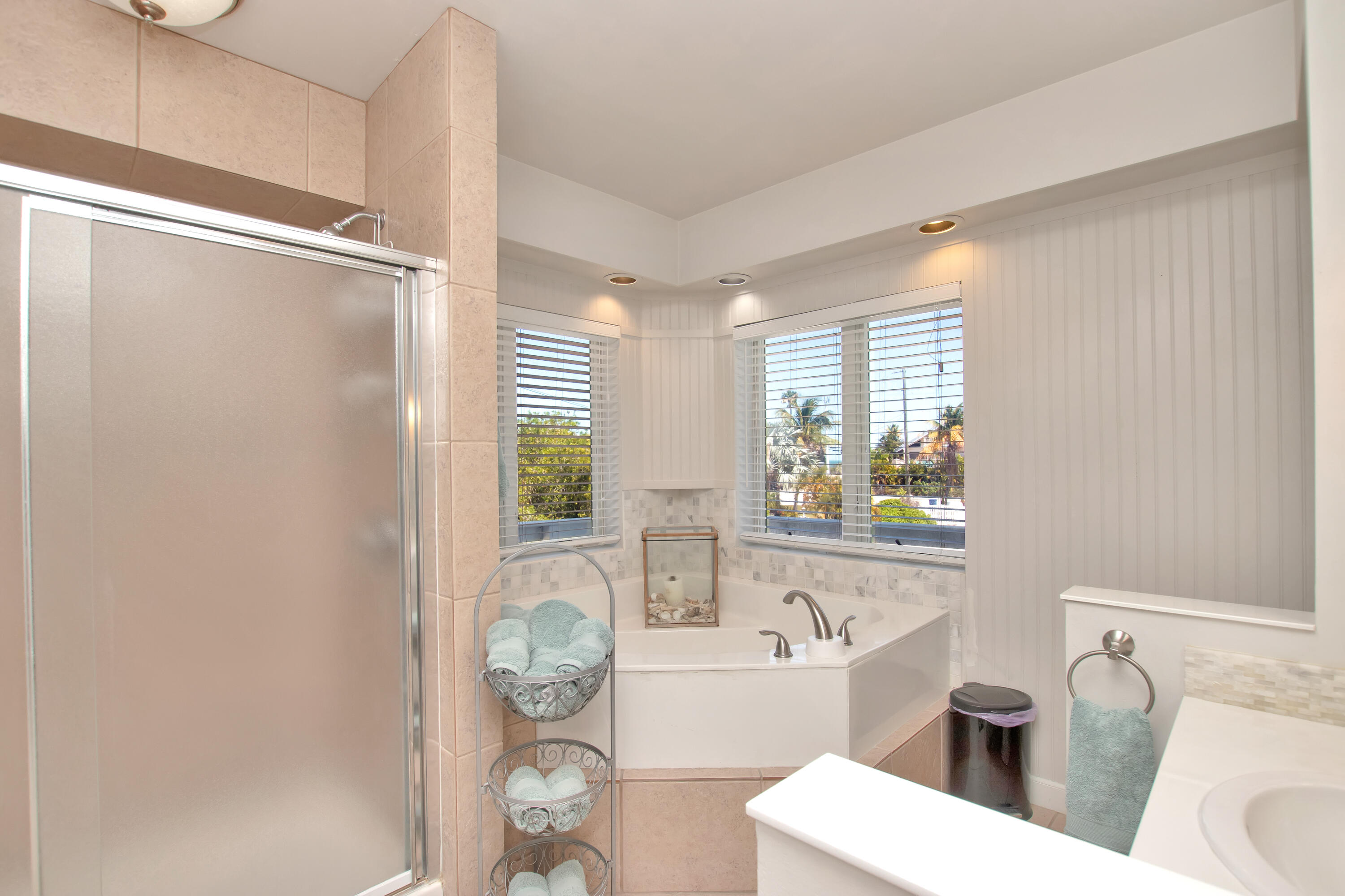 617 Sombrero Beach Road Marathon, FL 33050 - Photo 31 of 59 virtual-tour-309578-40