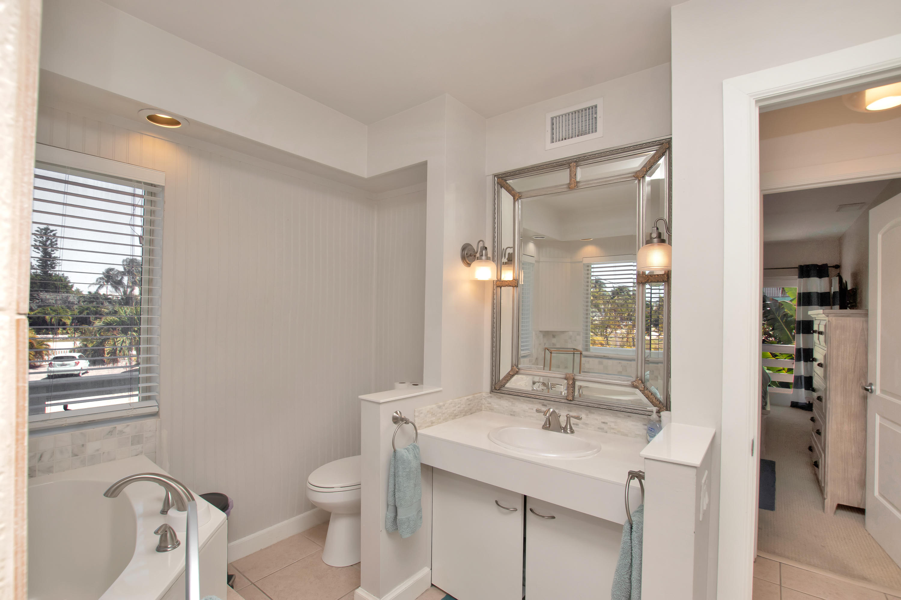 617 Sombrero Beach Road Marathon, FL 33050 - Photo 32 of 59 virtual-tour-309578-41