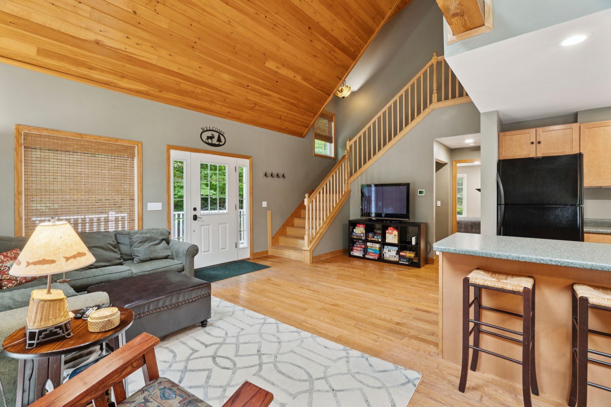 354 Cherry Valley Road Gilford, NH 03249 - Photo 11 of 47