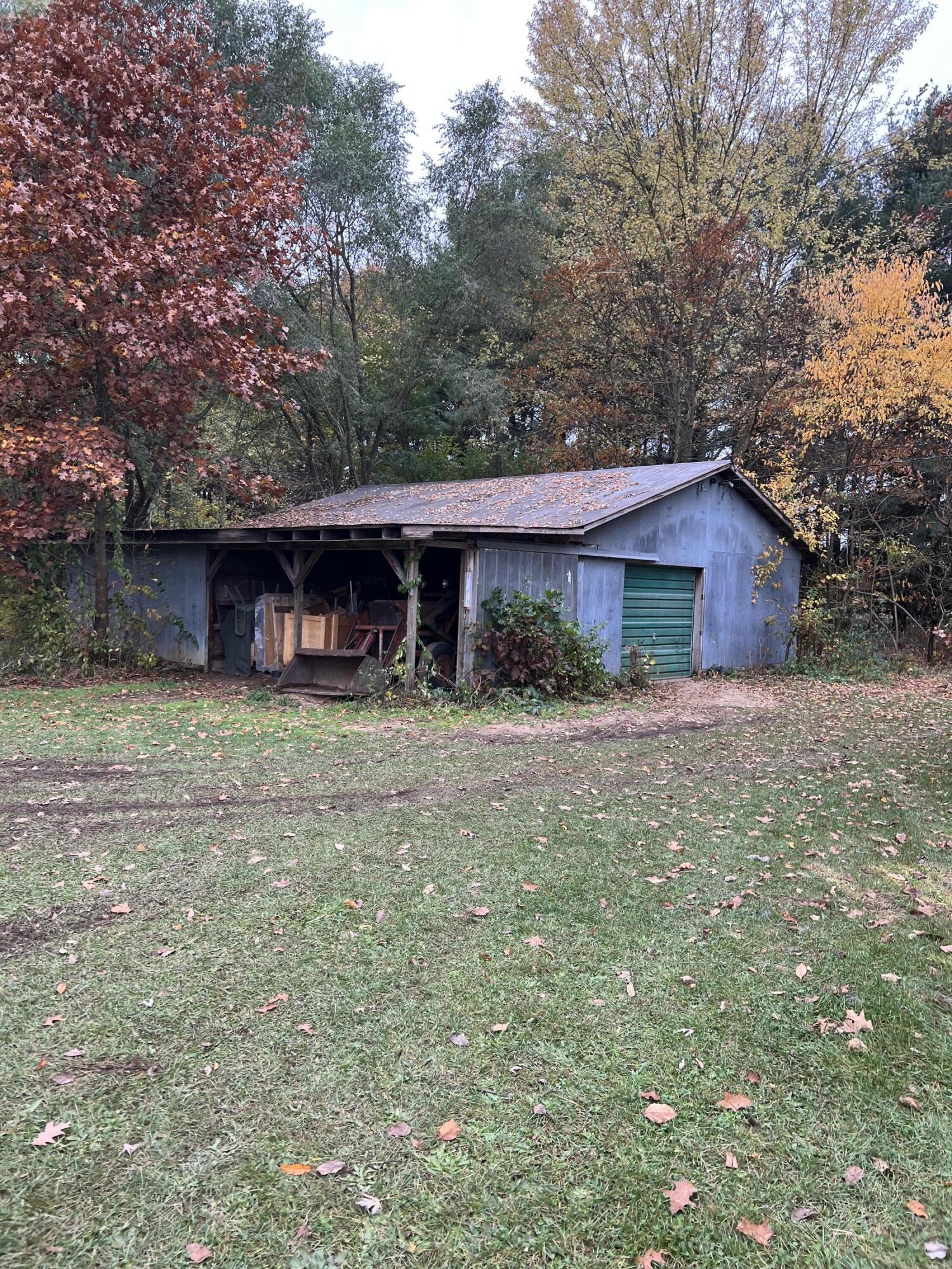 60880 Strobel Road Centreville, MI 49032 - Photo 39 of 51 40 x 32 Pole Barn
