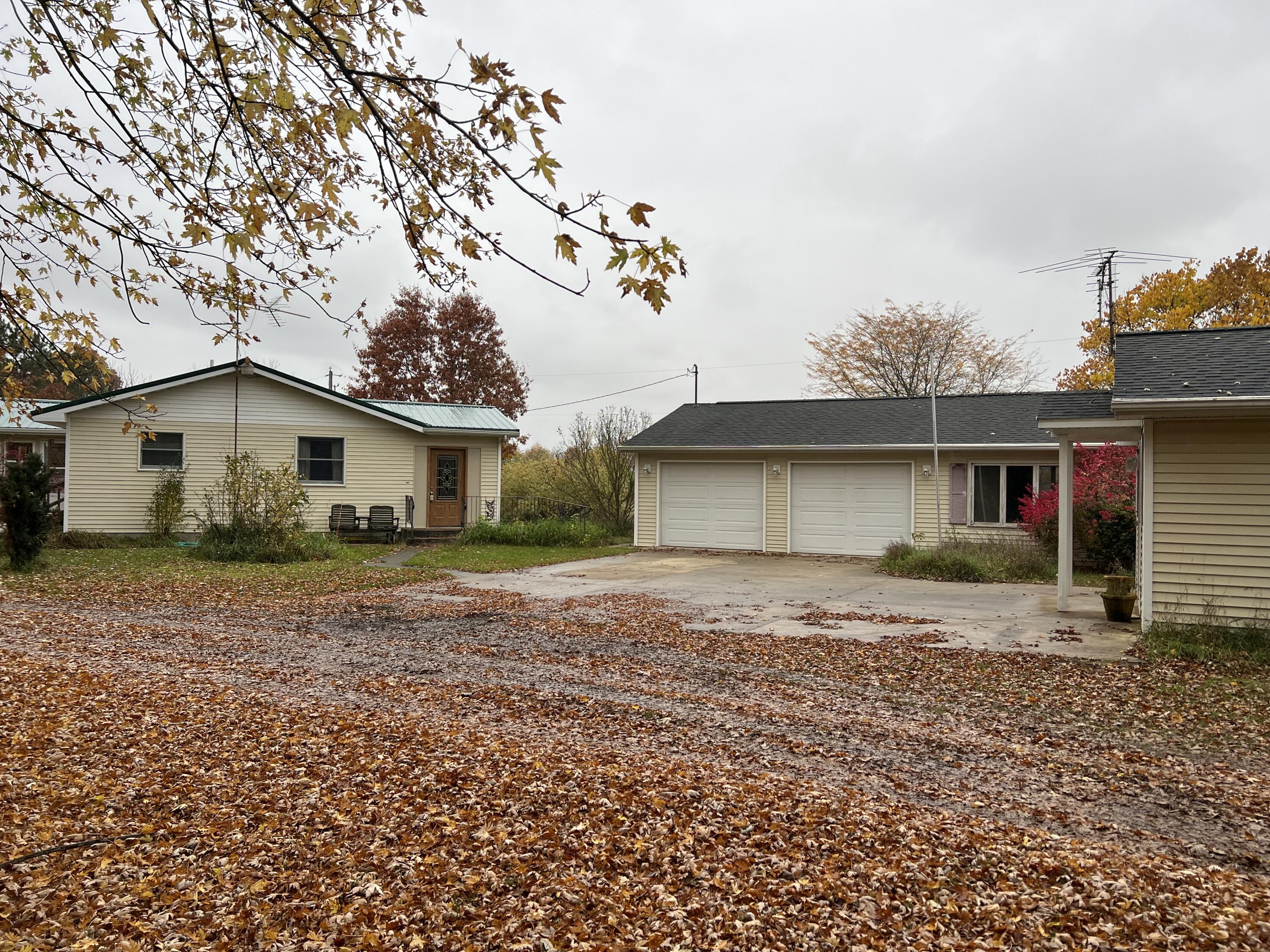 60880 Strobel Road Centreville, MI 49032 - Photo 5 of 51 Side view