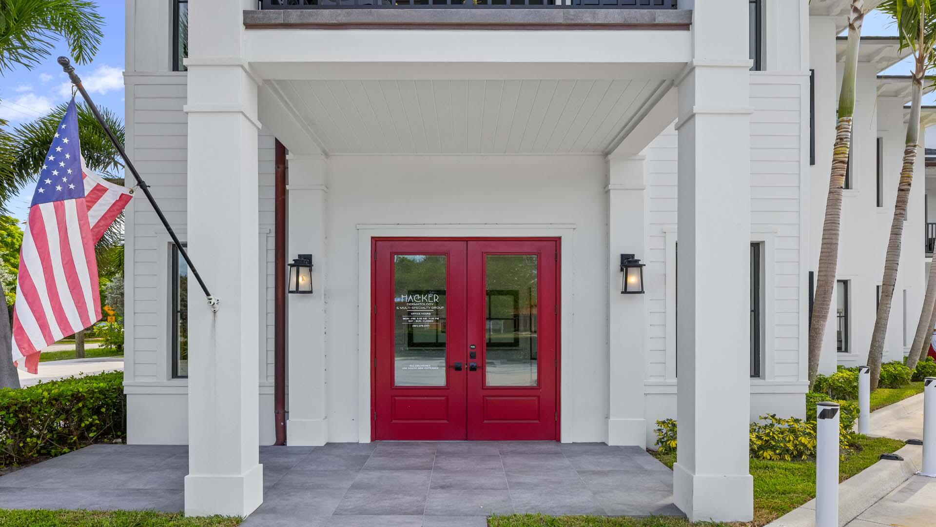230 George Bush Boulevard Delray Beach, FL 33444 - Photo 39 of 51 a view of a entryway