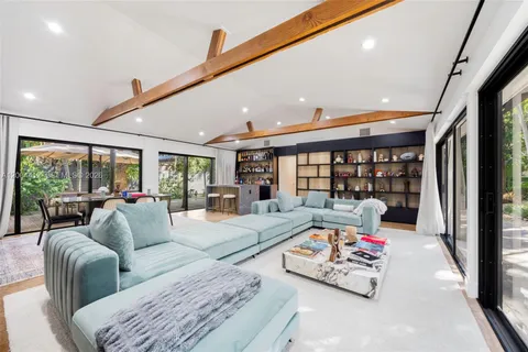 $3,800,000 | 3775 South Le Jeune Road, Miami, FL 33146