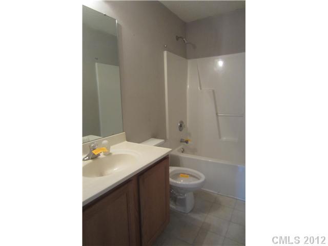 1928 Ashley Road Charlotte, NC 28208 - Photo 10 of 11 Gallery Image 10