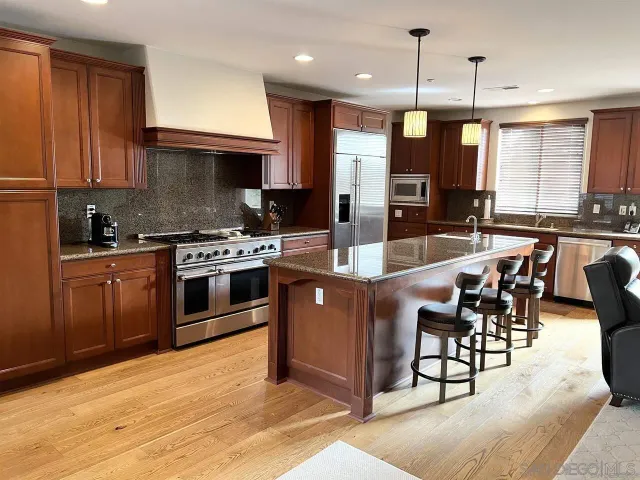 $8,995 | 7567 Delfina, San Diego, CA 92127