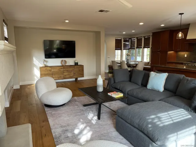 $8,995 | 7567 Delfina, San Diego, CA 92127