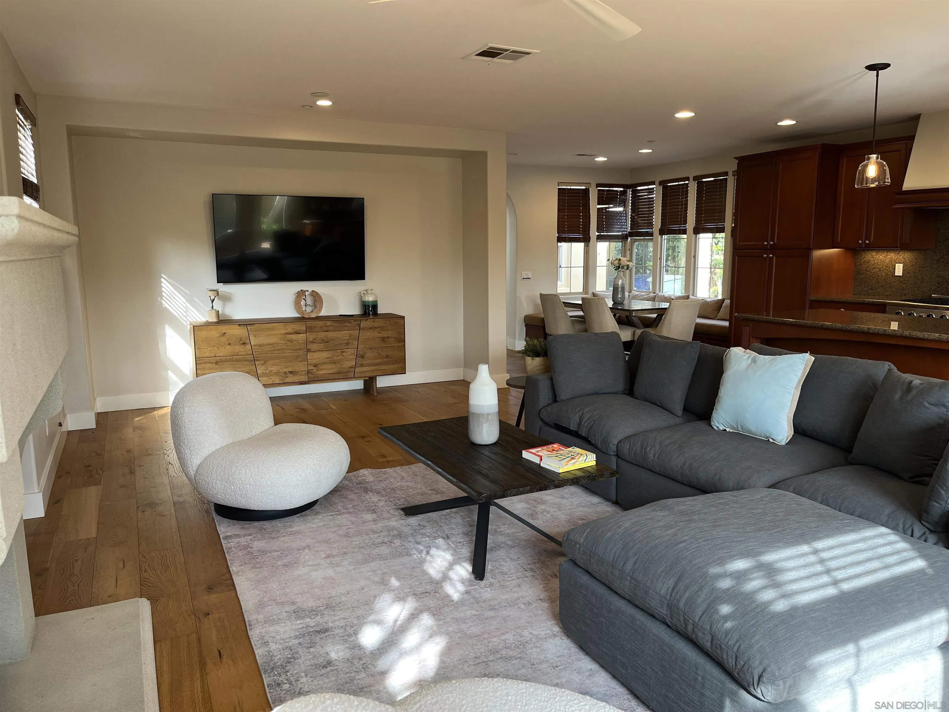 7567 Delfina San Diego, CA 92127 - Photo 7 of 38