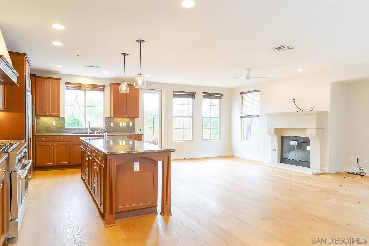 7567 Delfina San Diego, CA 92127 - Photo 9 of 38