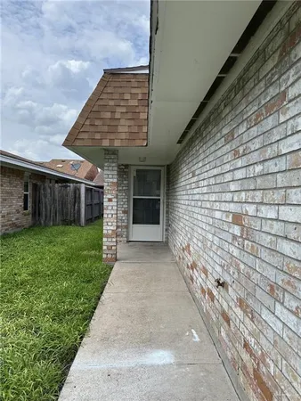 $1,200 | 700 Iris Avenue West, McAllen, TX 78501