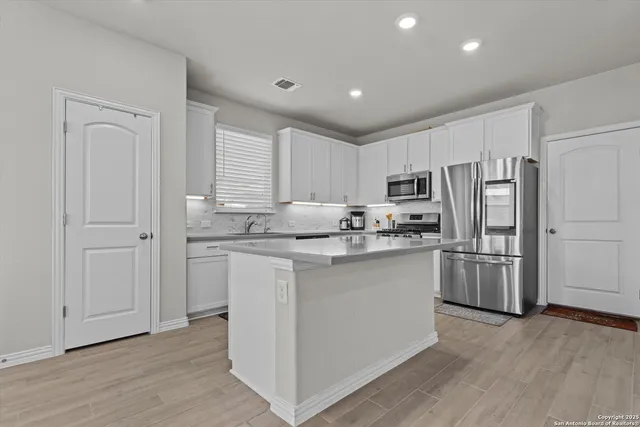 $2,199 | 2083 Cowan Drive, New Braunfels, TX 78132