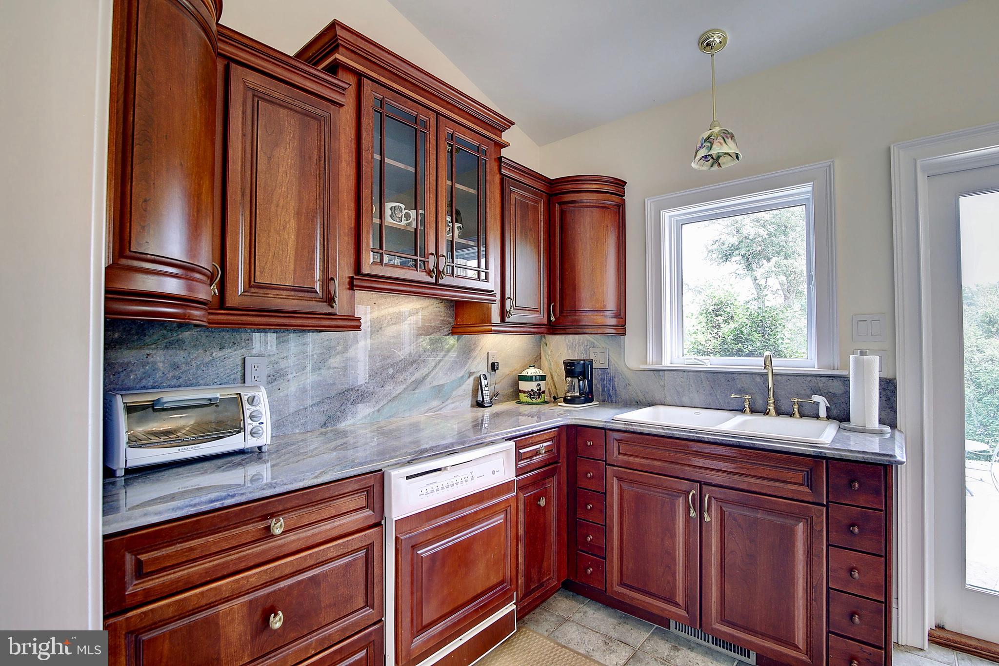 35679 Millville Road Middleburg, VA 20117 - Photo 11 of 64 Kitchen