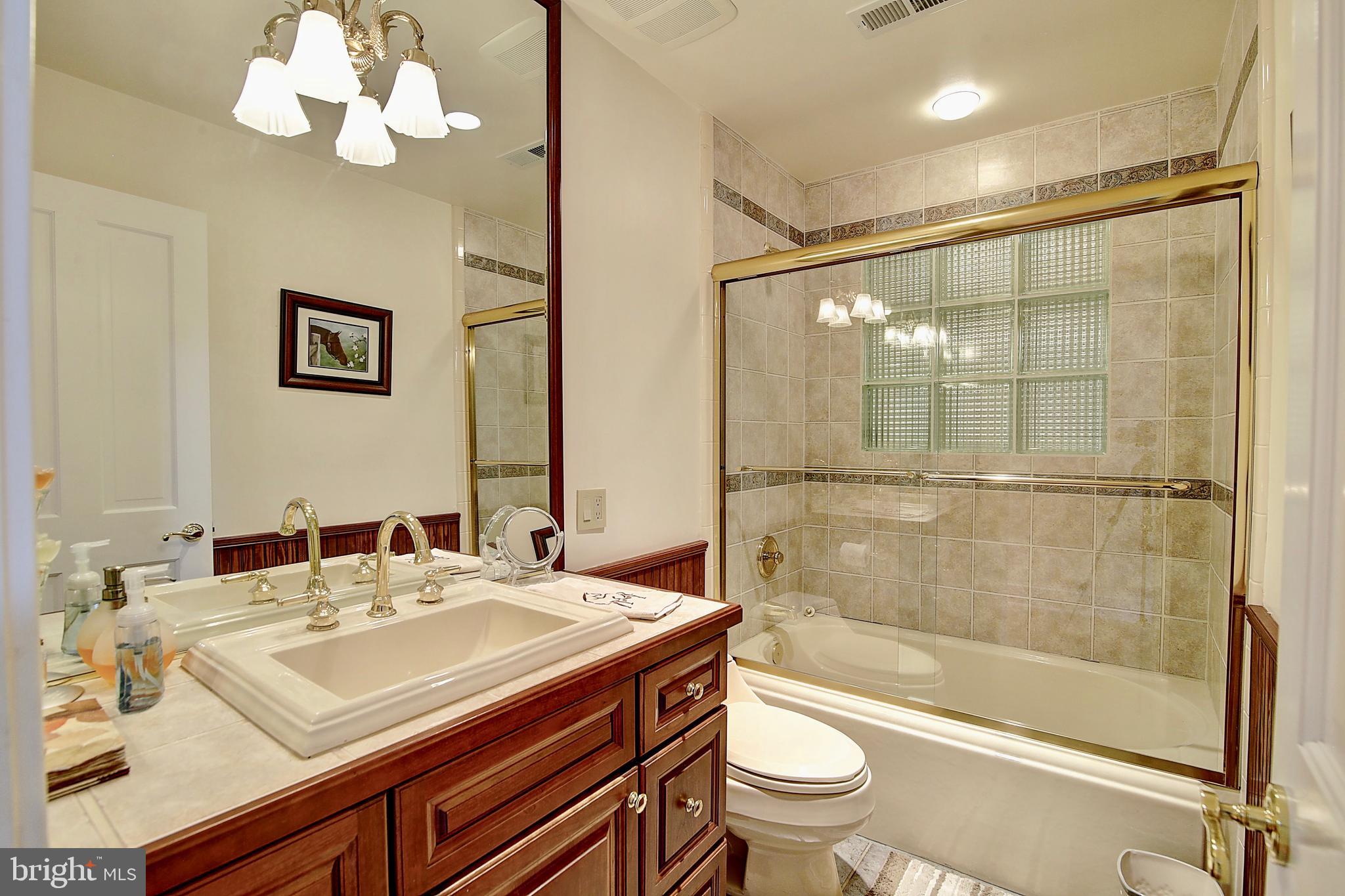 35679 Millville Road Middleburg, VA 20117 - Photo 20 of 64 Bathroom