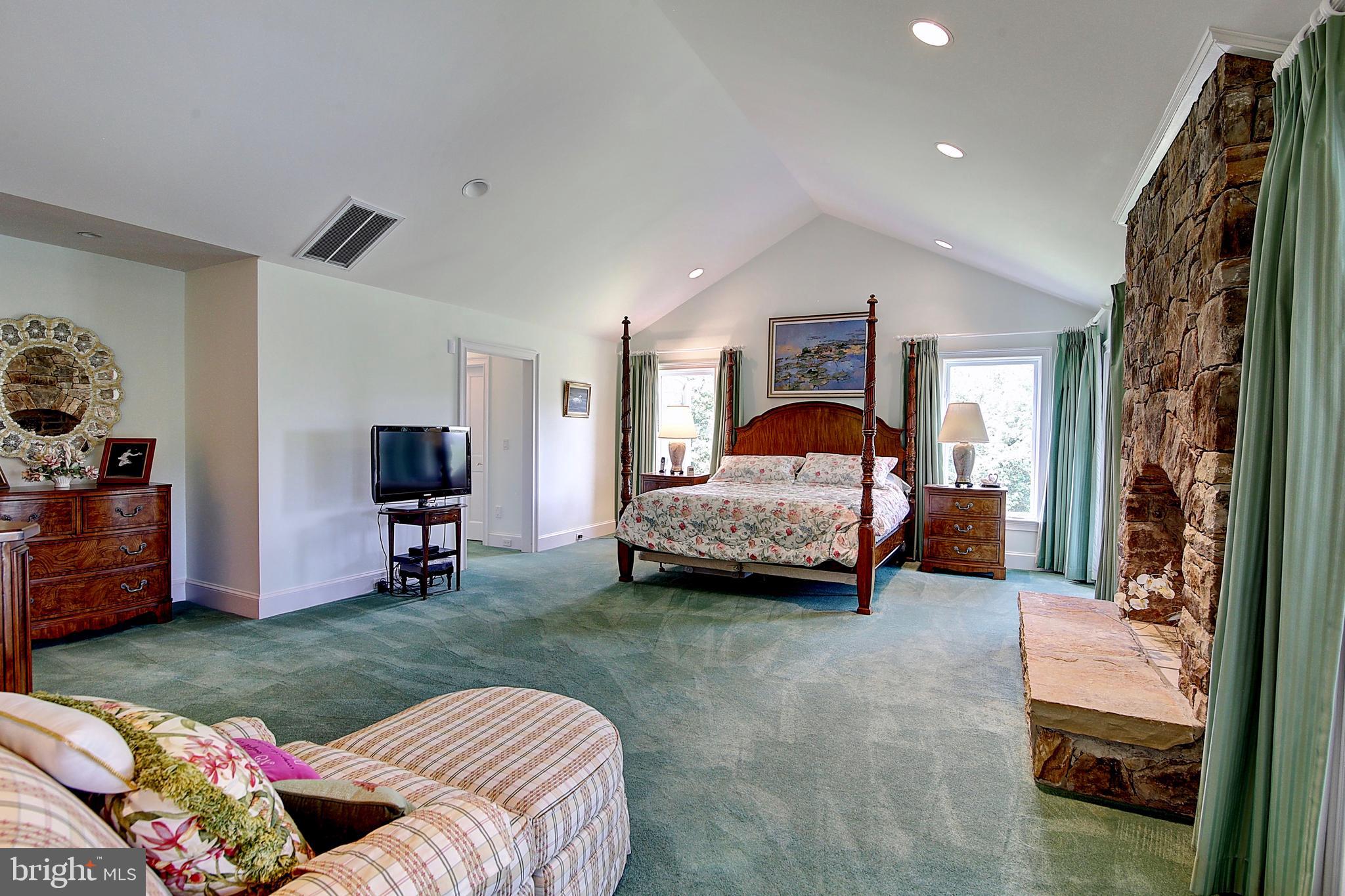 35679 Millville Road Middleburg, VA 20117 - Photo 26 of 64 Master Bedroom