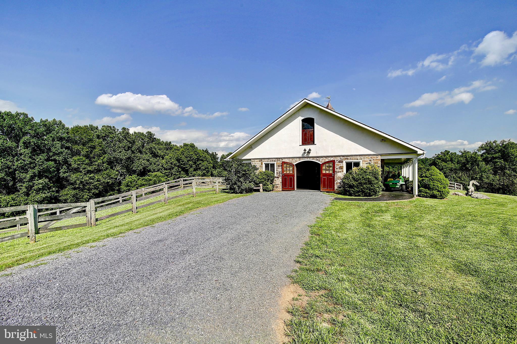 35679 Millville Road Middleburg, VA 20117 - Photo 45 of 64 Barn