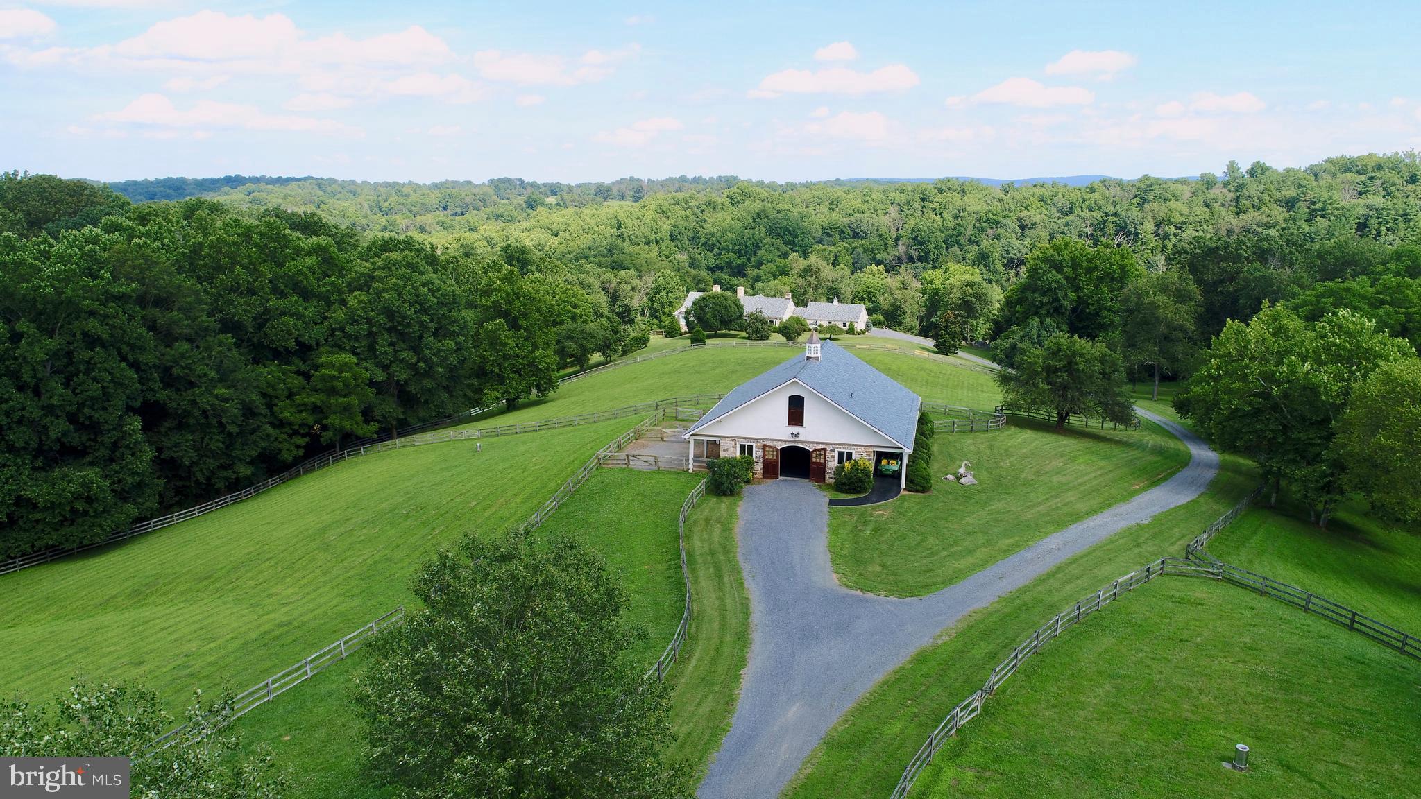 35679 Millville Road Middleburg, VA 20117 - Photo 47 of 64 Barn