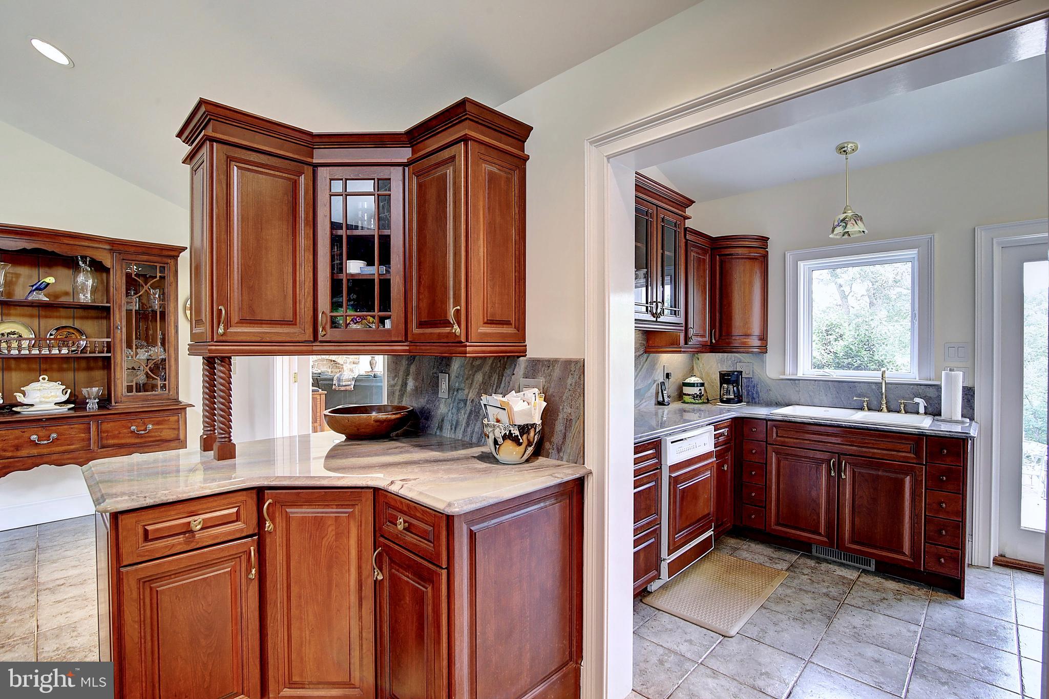 35679 Millville Road Middleburg, VA 20117 - Photo 10 of 64 Kitchen