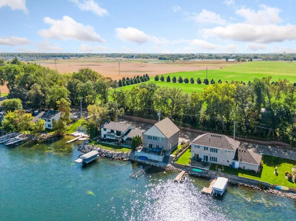 $825,000 | 1435 Pulaski Road, Buffalo, MN 55313