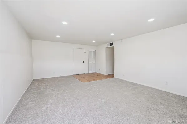 a view of empty room