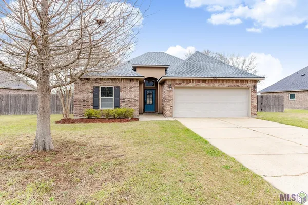 $280,000 | 2434 Orleans Quarters Drive, Brusly, LA 70719