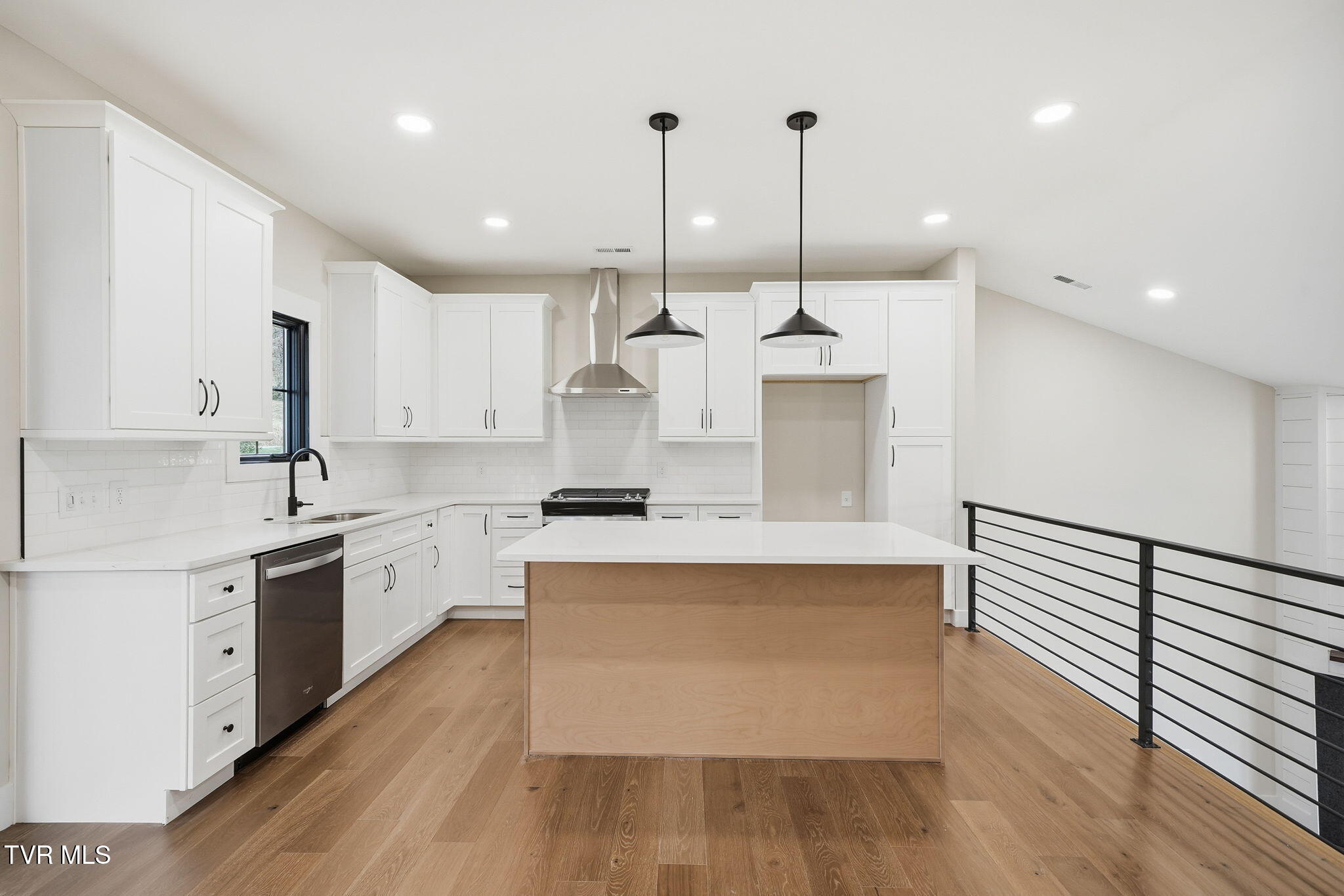 287 Winston Place Johnson City, TN 37615 - Photo 11 of 41 10-web-or-mls-016_DSC07911