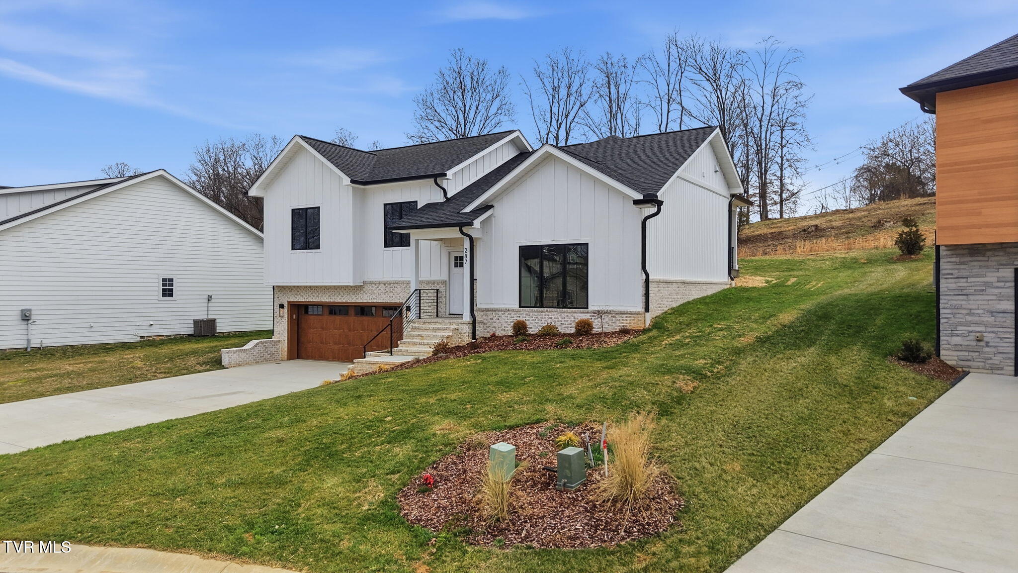 287 Winston Place Johnson City, TN 37615 - Photo 2 of 41 2-web-or-mls-001_DJI_20260124104530_0398