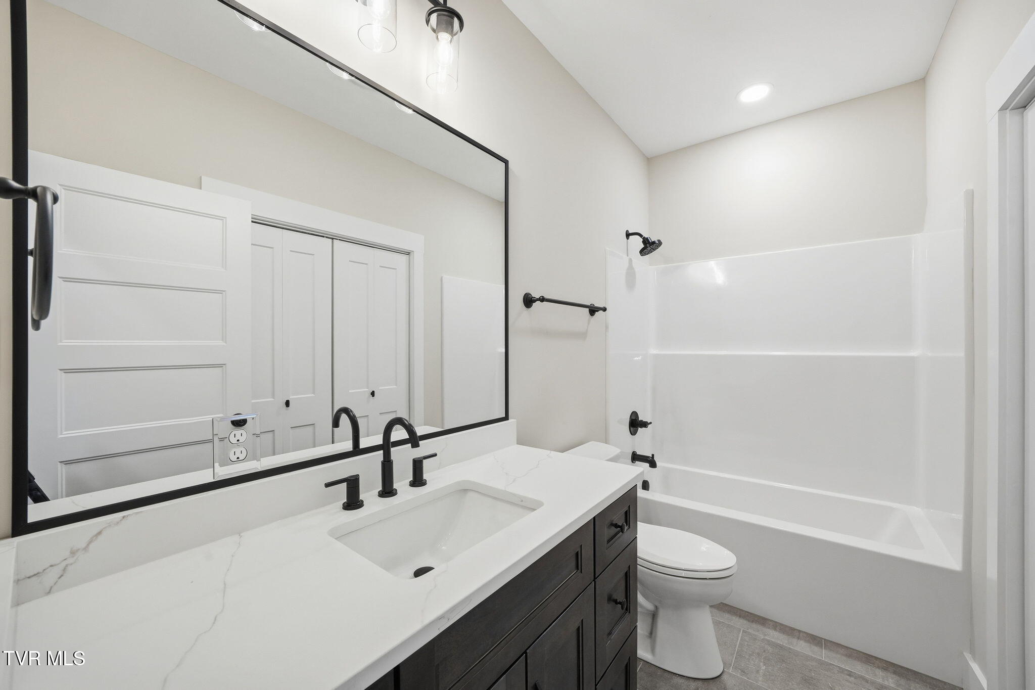 287 Winston Place Johnson City, TN 37615 - Photo 23 of 41 21-web-or-mls-030_DSC07896