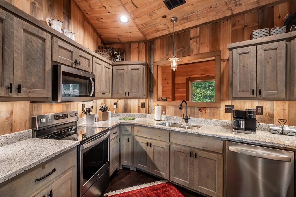48 Green Ridge Road Blue Ridge, GA 30513 - Photo 15 of 57 Gallery Image 15