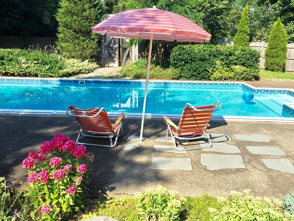5 Gridley Bryant Road Scituate, MA 02066 - Photo 7 of 26 Gallery Image 7