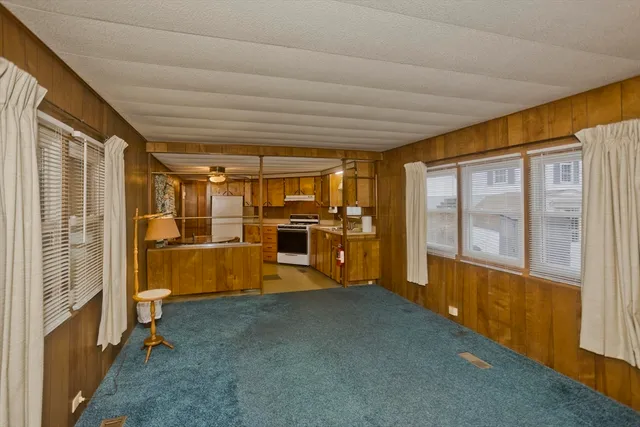 $115,000 | 28 Mockingbird Drive, Chicopee, MA 01020