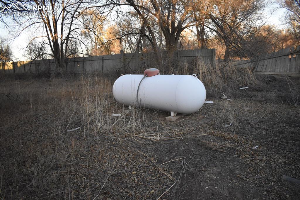 9250 County Road East Olney Springs, CO 81062 - Photo 20 of 32 a view of a backyard
