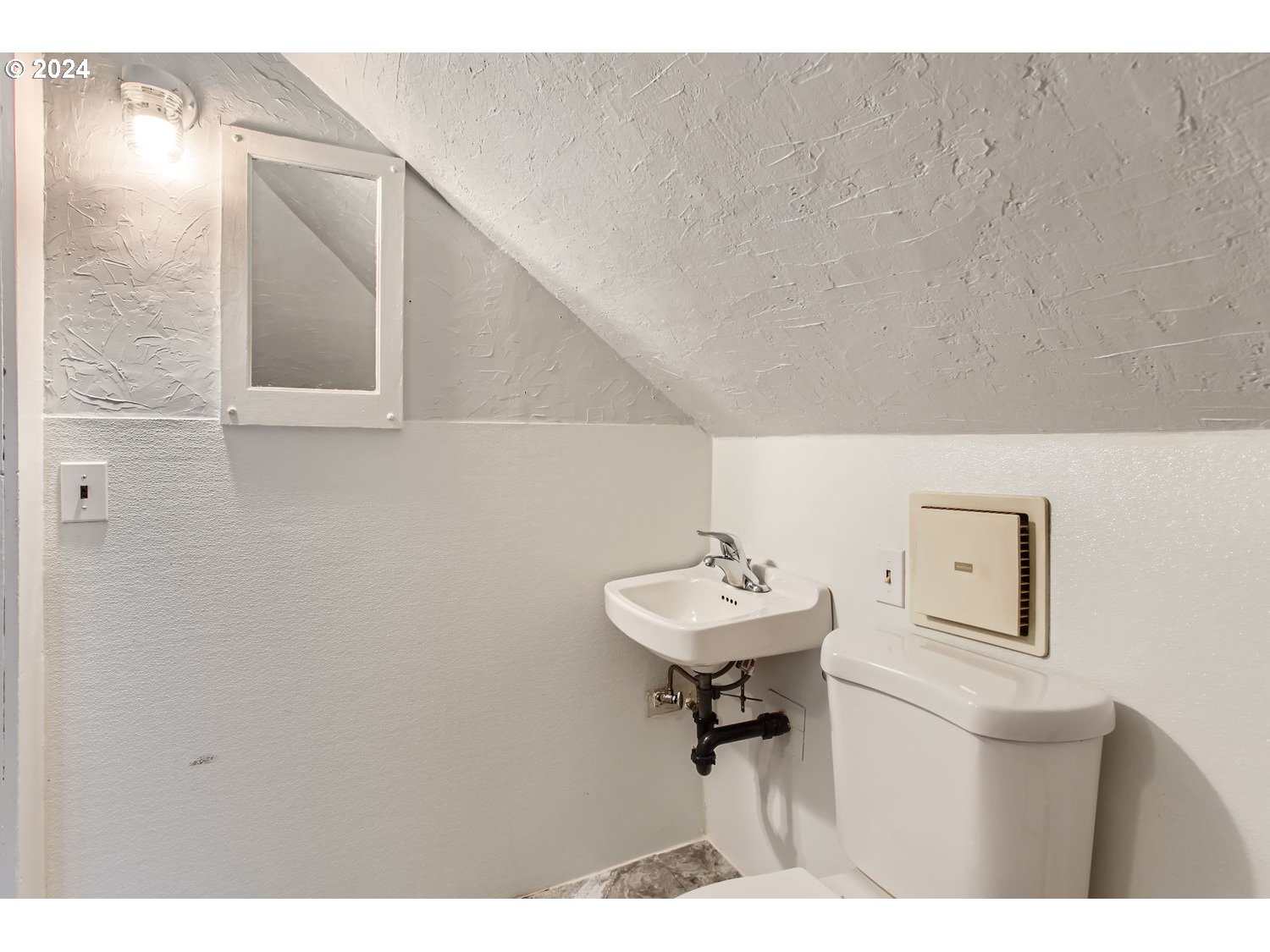 2929 Southeast Kelly Street Portland, OR 97202 - Photo 22 of 29